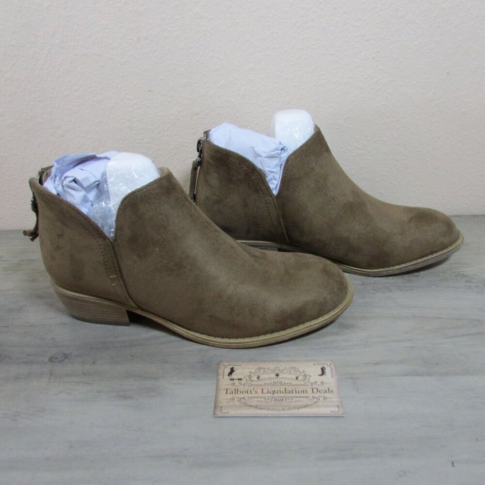 Journee Collection Women's 7.5 Livvy Side Split Ankle Booties Taupe